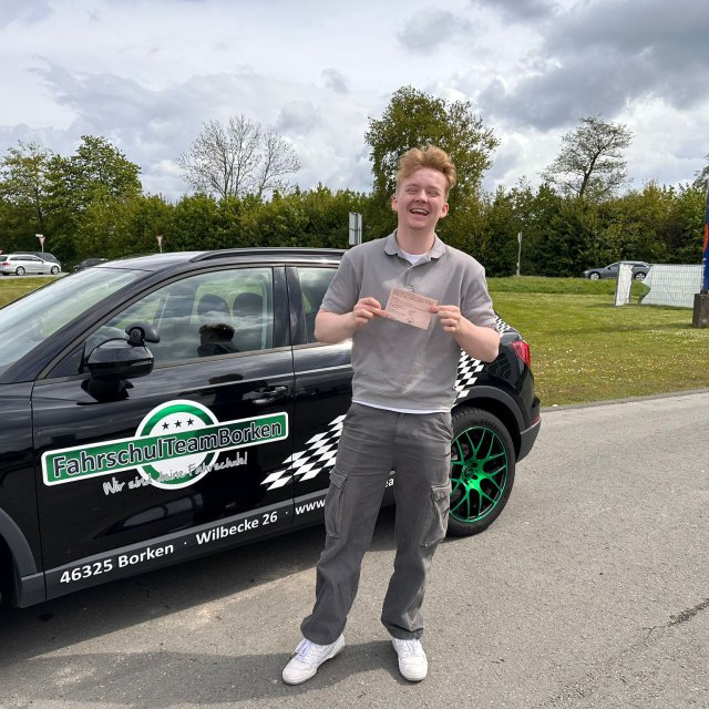 Cedric – Führerscheinklasse B, 25.04.2024